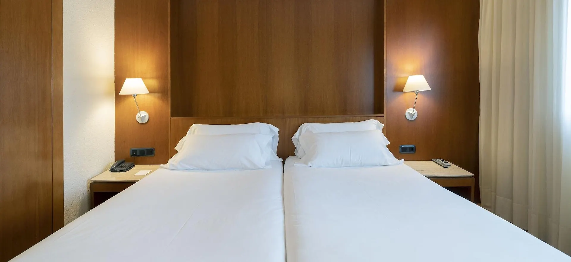 Hotel Berenguer IV Tortosa 3*,