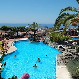 ** Resort El Capistrano Spain