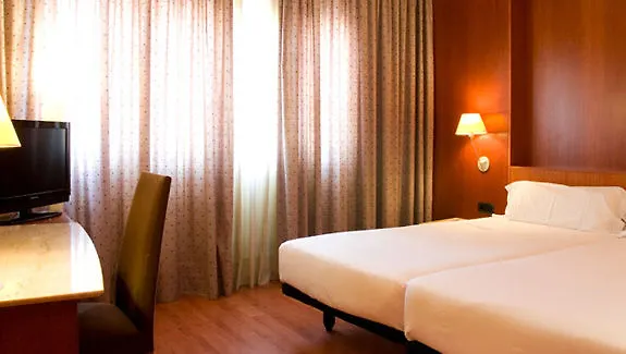 Berenguer IV Hotel Tortosa 3*,